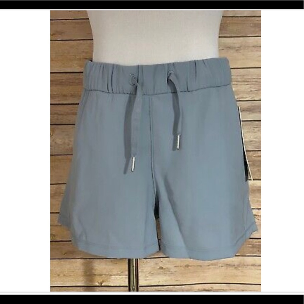 Lululemon shark blue On The Fly short size 10